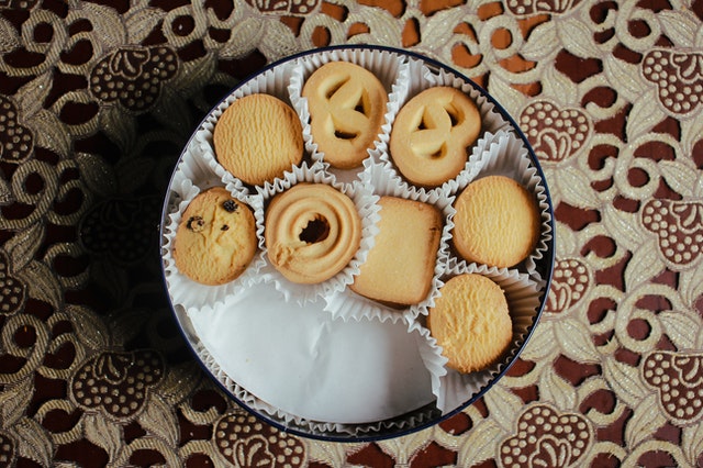 cookie tin skewed to the left